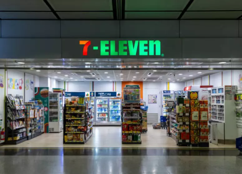How to Use GCash in 7-Eleven